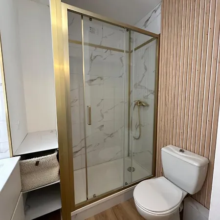 Mbs 2- Cosy, Tramway, Wifi, Parking, Equipe *