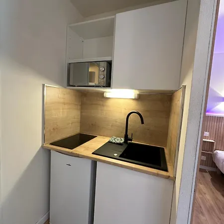 Mbs 2- Cosy, Tramway, Wifi, Parking, Equipe דירה